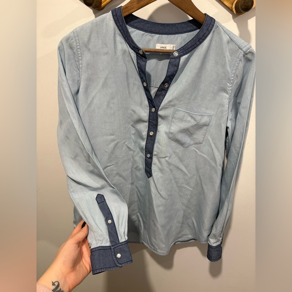 🌟Vince. 🌟 Blue quarter Button down Blouse - Small - Picture 7 of 7